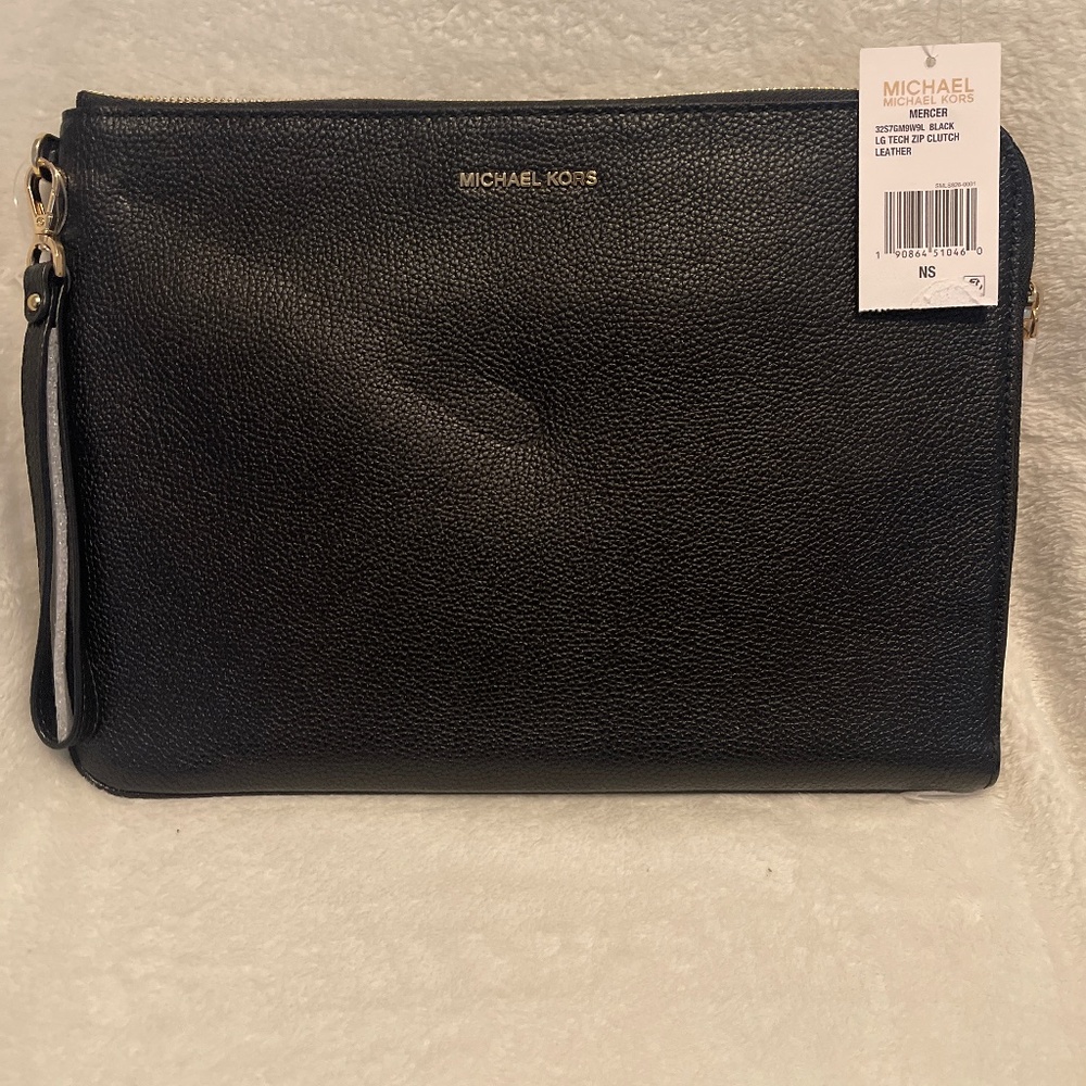 Michael Kors Black LG Tech Zip Clutch-Leather